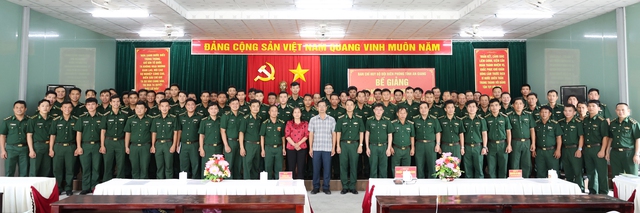 BĐBP tỉnh An Giang: Bế giảng lớp bồi dưỡng kiến thức dân tộc năm 2025- Ảnh 1.
