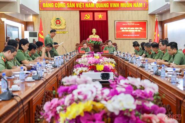 Công an TP Cần Thơ làm việc với Đoàn công tác của Cục An ninh nội địa, Bộ Công an- Ảnh 6.