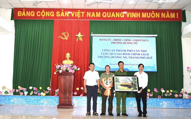 Công an TP Cần Thơ và Công an TP Huế tăng cường phối hợp, trao đổi kinh nghiệm công tác- Ảnh 3.