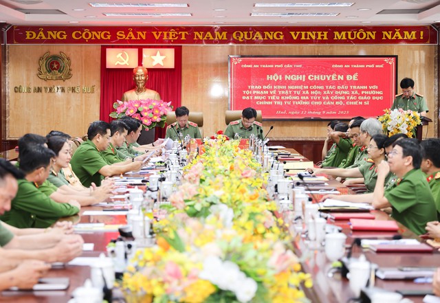 Công an TP Cần Thơ và Công an TP Huế tăng cường phối hợp, trao đổi kinh nghiệm công tác- Ảnh 5.