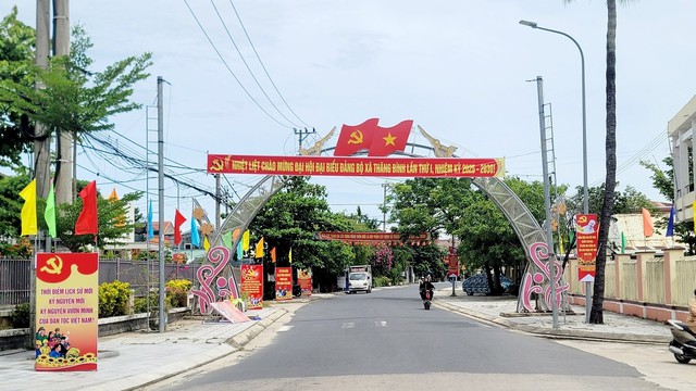 Đảng ủy xã Thăng Bình: Tăng cường tuyên truyền về Đại hội Đảng bộ TP Đà Nẵng lần thứ I- Ảnh 1.