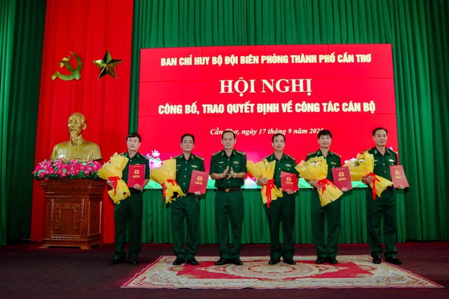 BĐBP TP Cần Thơ trao quyết định về công tác cán bộ- Ảnh 4.