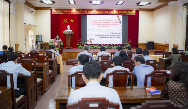 Thành phố Huế: Hội nghị triển khai Luật Ban hành văn bản quy phạm pháp luật năm 2025- Ảnh 1.