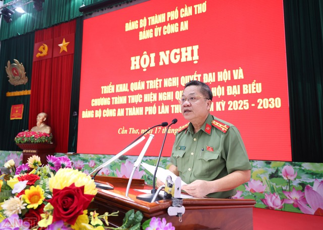 Đảng ủy Công an TP Cần Thơ quán triệt, triển khai Nghị quyết ĐHĐB Đảng bộ Công an thành phố- Ảnh 2.