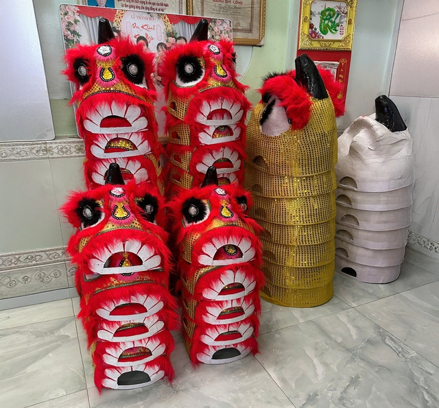 Hưng Yên: “Giữ lửa” nghề làm đầu lân truyền thống- Ảnh 4.