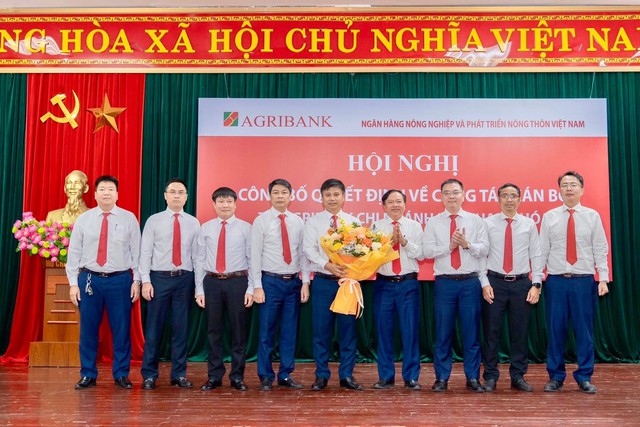Công bố quyết định nhân sự tại Agribank Bắc Thanh Hóa- Ảnh 6.