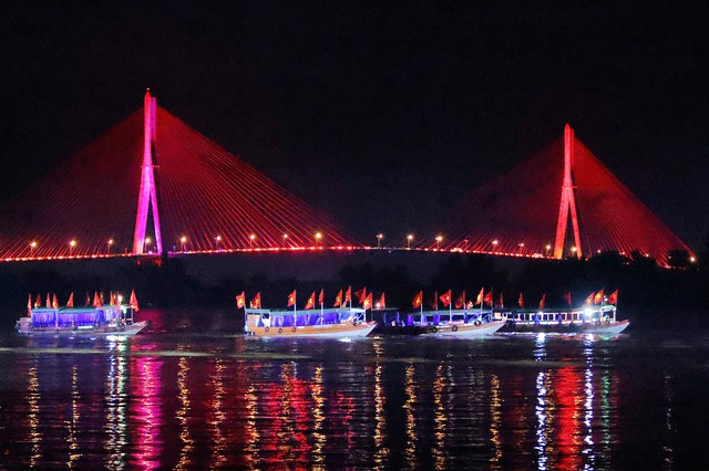TP Cần Thơ họp mặt kỷ niệm 80 năm Cách mạng Tháng Tám thành công và Quốc khánh 2/9- Ảnh 6. TP Cần Thơ họp mặt kỷ niệm 80 năm Cách mạng Tháng Tám thành công và Quốc khánh 2/9- Ảnh 6.