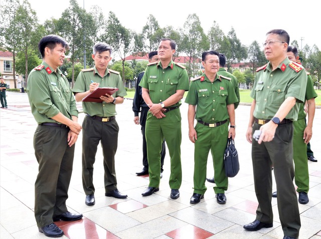TP Cần Thơ chuẩn bị các điều kiện tổ chức diễn tập khu vực phòng thủ- Ảnh 1. TP Cần Thơ chuẩn bị các điều kiện tổ chức diễn tập khu vực phòng thủ- Ảnh 1.