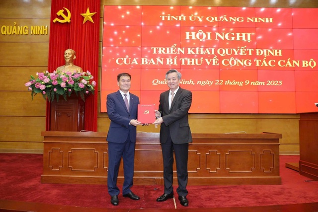 Ông Bùi Văn Khắng được bầu giữ chức Chủ tịch UBND tỉnh Quảng Ninh- Ảnh 1.