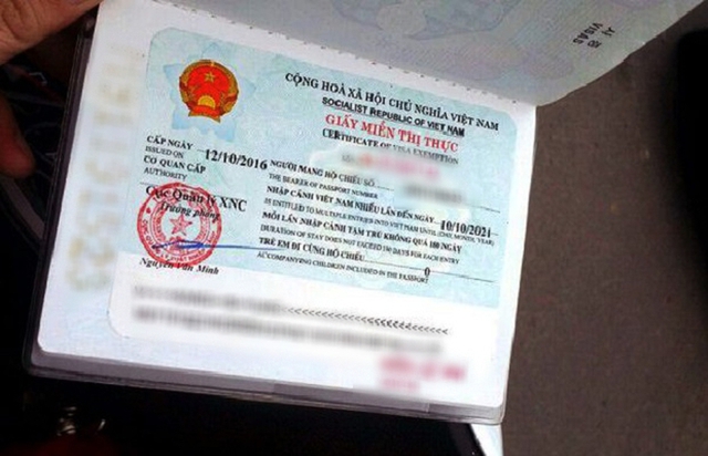 Chính phủ chính thức phê duyệt giảm thời gian cấp giấy miễn thị thực- Ảnh 1.