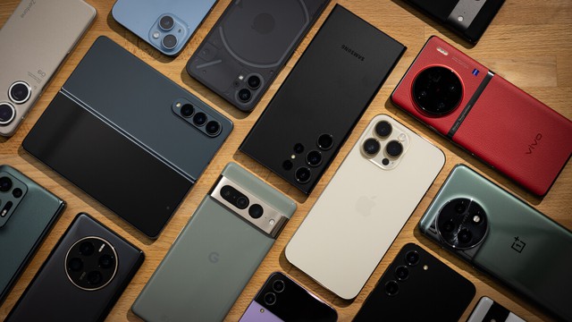 Lượng smartphone 5G bán ra thị trường lần đầu đạt mốc 50% - Ảnh 1. Lượng smartphone 5G bán ra thị trường lần đầu đạt mốc 50% - Ảnh 1.