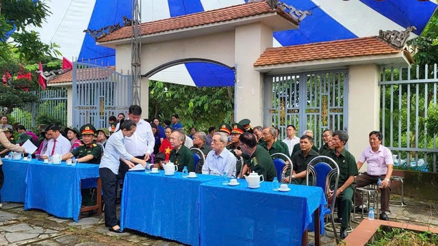 Kỷ niệm 52 năm Ngày Trung đoàn Pháo binh 28 được phong tặng danh hiệu Anh hùng LLVTND- Ảnh 2.