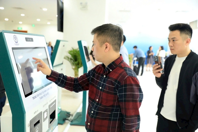 Hà Nội: Chủ động “mang” dịch vụ công đến với người dân bằng các mô hình mới- Ảnh 2.