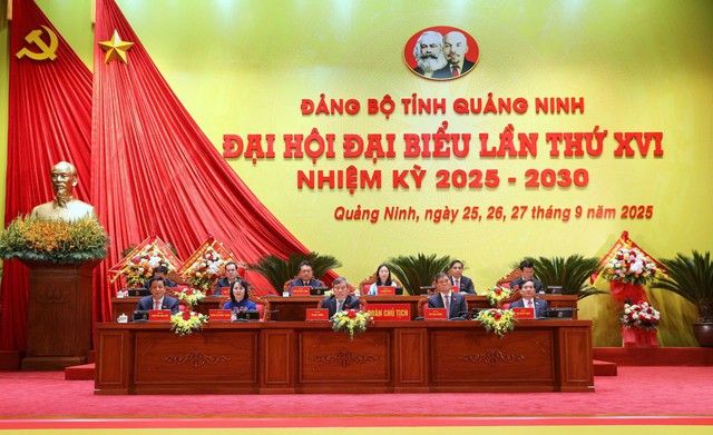 Khai mạc Đại hội Đại biểu Đảng bộ tỉnh Quảng Ninh lần thứ XVI, nhiệm kỳ 2025 - 2030- Ảnh 1. Khai mạc Đại hội Đại biểu Đảng bộ tỉnh Quảng Ninh lần thứ XVI, nhiệm kỳ 2025 - 2030- Ảnh 1.