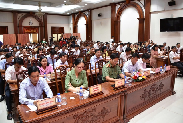 Đại hội Đảng bộ tỉnh Đồng Tháp nhiệm kỳ 2025-2030 sẽ số hoá tài liệu, không sử dụng giấy tờ- Ảnh 1.