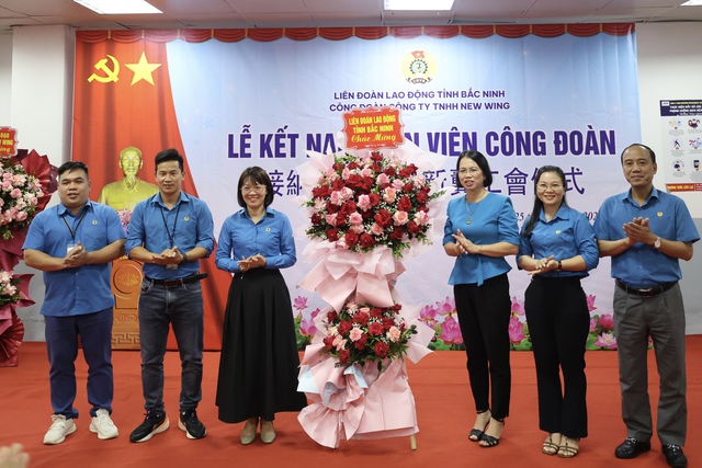 Công đoàn Công ty New Wing kết nạp hơn 2.100 đoàn viên- Ảnh 2.