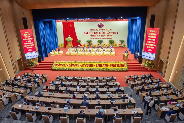 Phiên trù bị Đại hội Đảng bộ tỉnh Lào Cai lần thứ I: Chuẩn bị cho kỳ Đại hội thành công- Ảnh 4. Phiên trù bị Đại hội Đảng bộ tỉnh Lào Cai lần thứ I: Chuẩn bị cho kỳ Đại hội thành công- Ảnh 4.