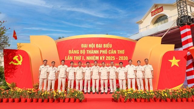 Công an TP Cần Thơ góp phần vào thành công của Đại hội Đảng bộ TP Cần Thơ lần thứ I- Ảnh 9.