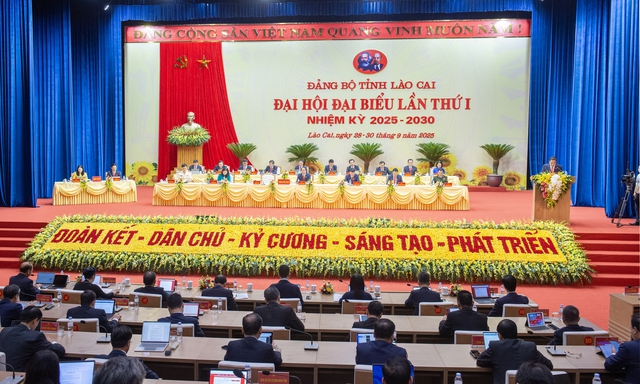 Phiên trù bị Đại hội Đảng bộ tỉnh Lào Cai lần thứ I: Chuẩn bị cho kỳ Đại hội thành công- Ảnh 5. Phiên trù bị Đại hội Đảng bộ tỉnh Lào Cai lần thứ I: Chuẩn bị cho kỳ Đại hội thành công- Ảnh 5.