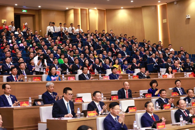 Khai mạc Đại hội đại biểu Đảng bộ tỉnh Lào Cai lần thứ I, nhiệm kỳ 2025-2030- Ảnh 3.