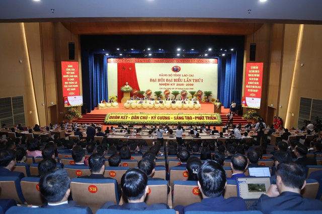 Khai mạc Đại hội đại biểu Đảng bộ tỉnh Lào Cai lần thứ I, nhiệm kỳ 2025-2030- Ảnh 1.