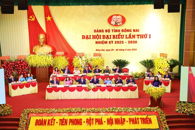 450 đại biểu dự Đại hội đại biểu Đảng bộ tỉnh Đồng Nai lần thứ I, nhiệm kỳ 2025-2030- Ảnh 3.
