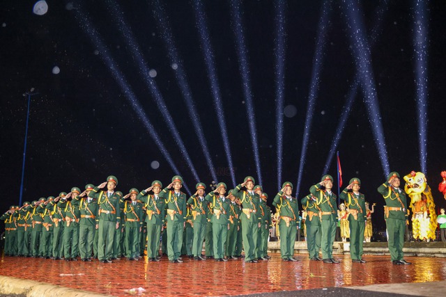 Cần Thơ: Rực rỡ chương trình nghệ thuật kỷ niệm 80 năm Quốc khánh 2/9- Ảnh 9. Cần Thơ: Rực rỡ chương trình nghệ thuật kỷ niệm 80 năm Quốc khánh 2/9- Ảnh 9.