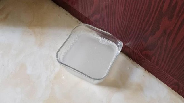 Bát nước "thần" khiến ruồi muỗi sợ bay màu: Đặt 1 bát trong nhà, cả ổ côn trùng biến mất như chưa từng tồn tại- Ảnh 2. Bát nước "thần" khiến ruồi muỗi sợ bay màu: Đặt 1 bát trong nhà, cả ổ côn trùng biến mất như chưa từng tồn tại- Ảnh 2.