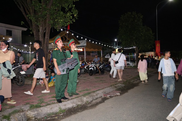 Cần Thơ: Rực rỡ chương trình nghệ thuật kỷ niệm 80 năm Quốc khánh 2/9- Ảnh 7. Cần Thơ: Rực rỡ chương trình nghệ thuật kỷ niệm 80 năm Quốc khánh 2/9- Ảnh 7.