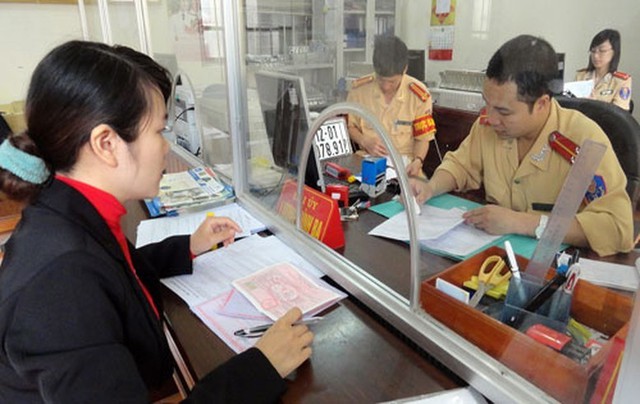 Giảm 30% phí, lệ phí đăng ký xe, rút ngắn thời gian cấp, đổi giấy phép lái xe- Ảnh 1. Giảm 30% phí, lệ phí đăng ký xe, rút ngắn thời gian cấp, đổi giấy phép lái xe- Ảnh 1.