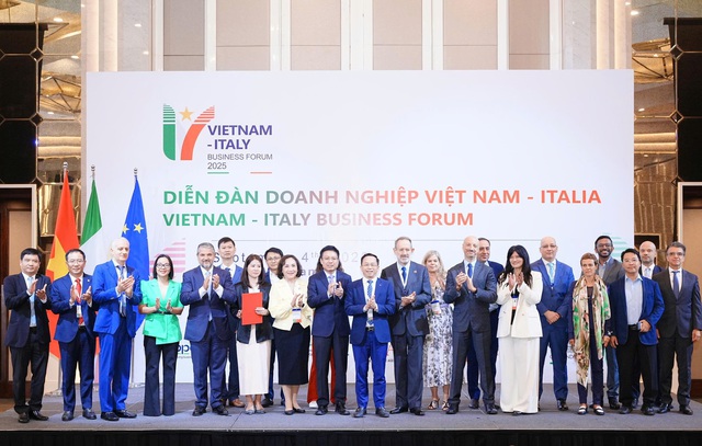Gần 300 doanh nghiệp tham gia “Diễn đàn doanh nghiệp Việt Nam - Italia 2025”- Ảnh 3. Gần 300 doanh nghiệp tham gia “Diễn đàn doanh nghiệp Việt Nam - Italia 2025”- Ảnh 3.