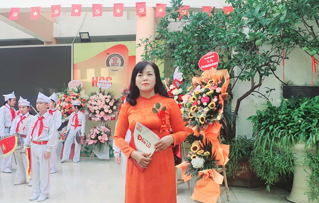 Trường THCS Đền Lừ: Học sinh náo nức dự Lễ khai giảng năm học mới 2025-2026- Ảnh 5. Trường THCS Đền Lừ: Học sinh náo nức dự Lễ khai giảng năm học mới 2025-2026- Ảnh 5.