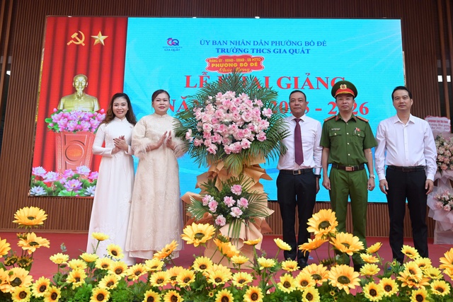 Lễ khai giảng đặc biệt kết nối cả nước tại “điểm cầu” Trường THCS Gia Quất- Ảnh 2. Lễ khai giảng đặc biệt kết nối cả nước tại “điểm cầu” Trường THCS Gia Quất- Ảnh 2.