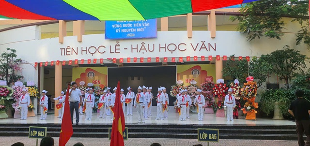 Trường THCS Đền Lừ: Học sinh náo nức dự Lễ khai giảng năm học mới 2025-2026- Ảnh 1. Trường THCS Đền Lừ: Học sinh náo nức dự Lễ khai giảng năm học mới 2025-2026- Ảnh 1.