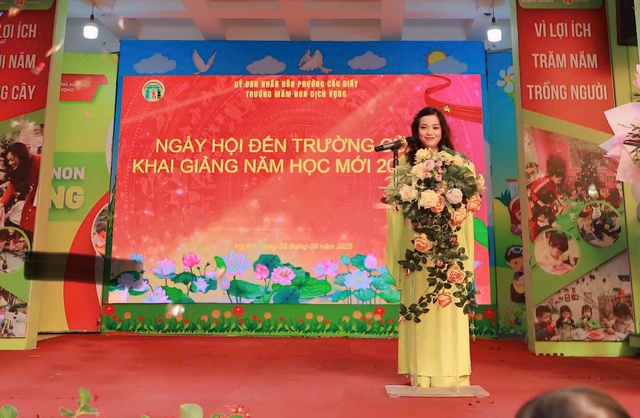 Rộn ràng Lễ khai giảng tại Trường Mầm non Dịch Vọng- Ảnh 1.
