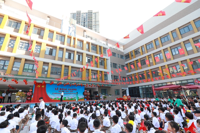 Trường Tiểu học Hạ Yên Quyết náo nức khai giảng năm học mới 2025 - 2026- Ảnh 4. Trường Tiểu học Hạ Yên Quyết náo nức khai giảng năm học mới 2025 - 2026- Ảnh 4.
