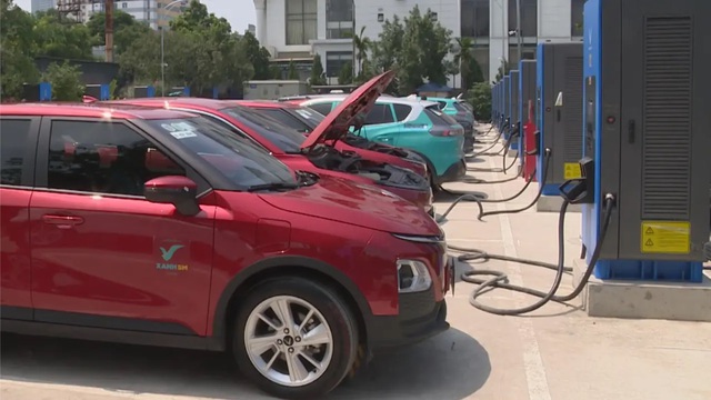 Hà Nội đề xuất gần 1.400 vị trí có thể lắp trạm sạc xe điện- Ảnh 1. Hà Nội đề xuất gần 1.400 vị trí có thể lắp trạm sạc xe điện- Ảnh 1.
