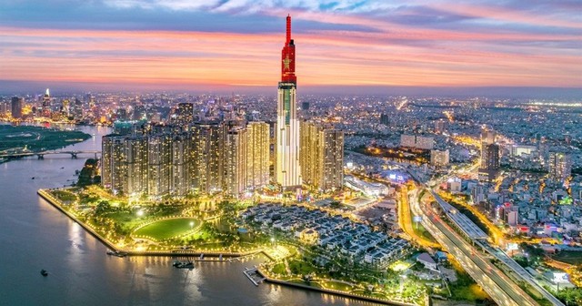 Cá nhân, tổ chức xuyên tạc, bịa đặt về Chủ tịch Phạm Nhật Vượng và Tập đoàn những gì mà bị Vingroup kiện?- Ảnh 1. Cá nhân, tổ chức xuyên tạc, bịa đặt về Chủ tịch Phạm Nhật Vượng và Tập đoàn những gì mà bị Vingroup kiện?- Ảnh 1.