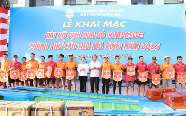 Hơn 140 VĐV tham gia Giải đua Vỏ Composite TP Cần Thơ mở rộng năm 2025- Ảnh 1.