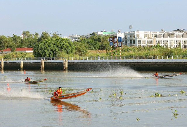Hơn 140 VĐV tham gia Giải đua Vỏ Composite TP Cần Thơ mở rộng năm 2025- Ảnh 2.