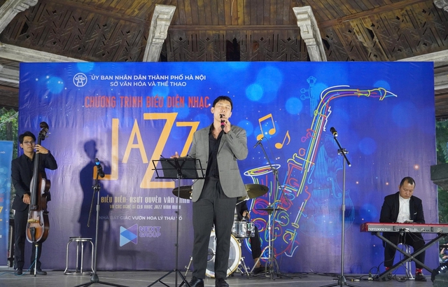 Điểm hẹn cuối tuần với jazz và những giai điệu quen thuộc giữa lòng Hà Nội- Ảnh 1.