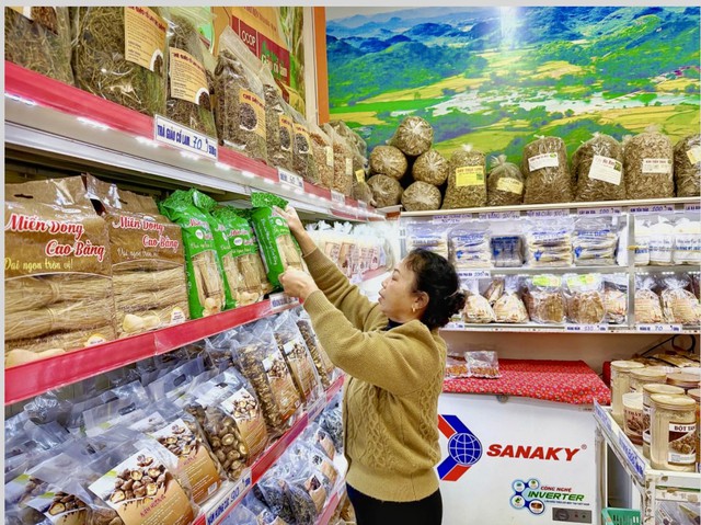 Xu hướng tiêu thụ sản phẩm OCOP dịp cuối năm: Từ đặc sản địa phương đến lựa chọn tiêu dùng hiện đại- Ảnh 1.
