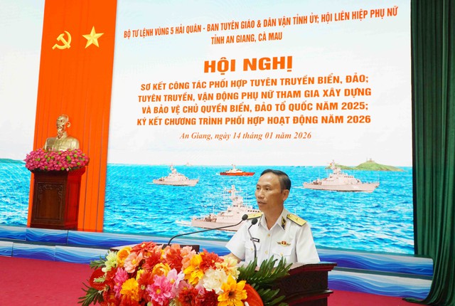 Bộ Tư lệnh Vùng 5 Hải quân sơ kết công tác phối hợp tuyên truyền biển, đảo năm 2025- Ảnh 2.