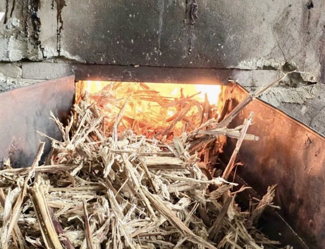 “Thủ phủ” mật mía Xứ Thanh tất bật vào vụ tết- Ảnh 1.