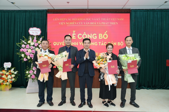 Tạp chí điện tử Văn hóa và Phát triển có tân Tổng Biên tập- Ảnh 1. Tạp chí điện tử Văn hóa và Phát triển có tân Tổng Biên tập- Ảnh 1.