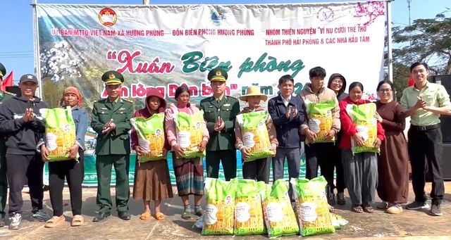 Đồn Biên phòng Hướng Phùng tổ chức Chương trình 