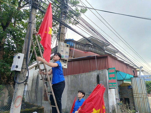Hưng Yên: 4000 đoàn viên, thanh niên ra quân "Ngày Chủ nhật xanh" chào mừng Đại hội XIV của Đảng- Ảnh 4.
