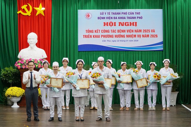 Bệnh viện Đa khoa TP Cần Thơ nâng cao chất lượng khám chữa bệnh cho nhân dân- Ảnh 4.