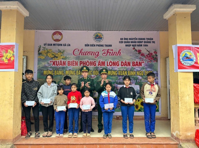Đồn Biên phòng Thanh: Mang mùa xuân đến sớm và trọn vẹn cho bà con vùng biên giới- Ảnh 5.