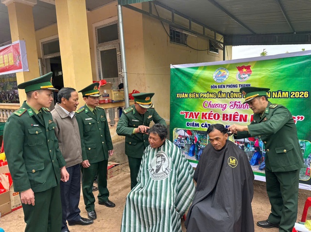 Đồn Biên phòng Thanh: Mang mùa xuân đến sớm và trọn vẹn cho bà con vùng biên giới- Ảnh 8.